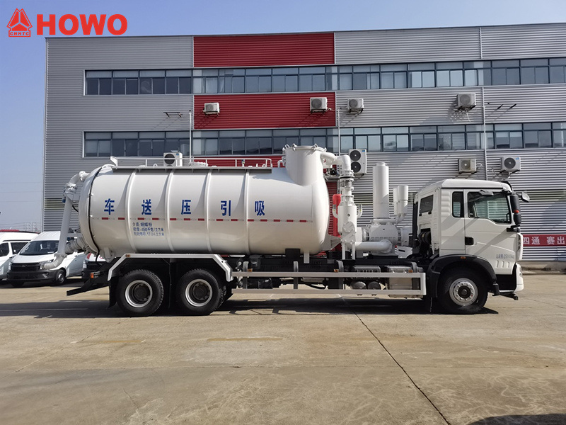 HOWO suction and pressure conveyor trucks