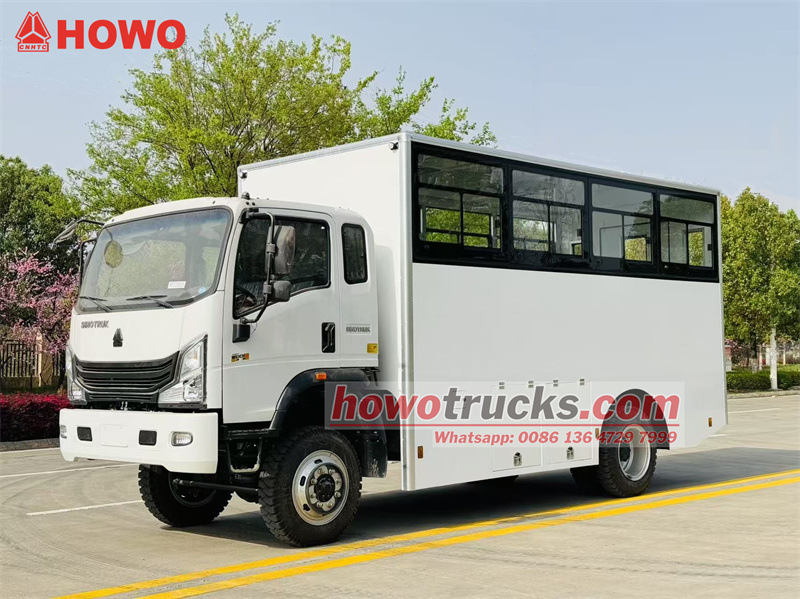 Sinotruk 4x4 off road troop carrier truck