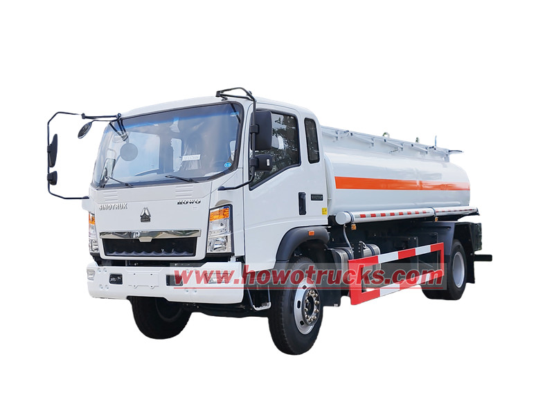 howo small oil refueling truck