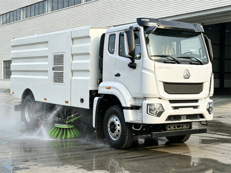 HOWO vacuum sweeper truck